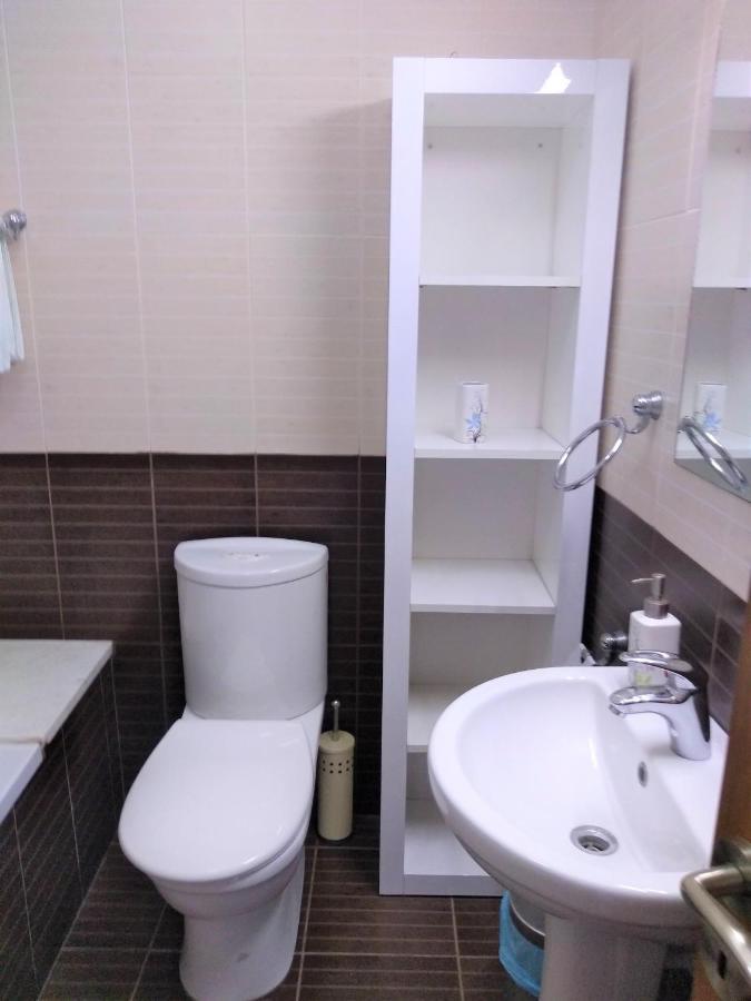 T&E Apartment 拉纳卡 外观 照片